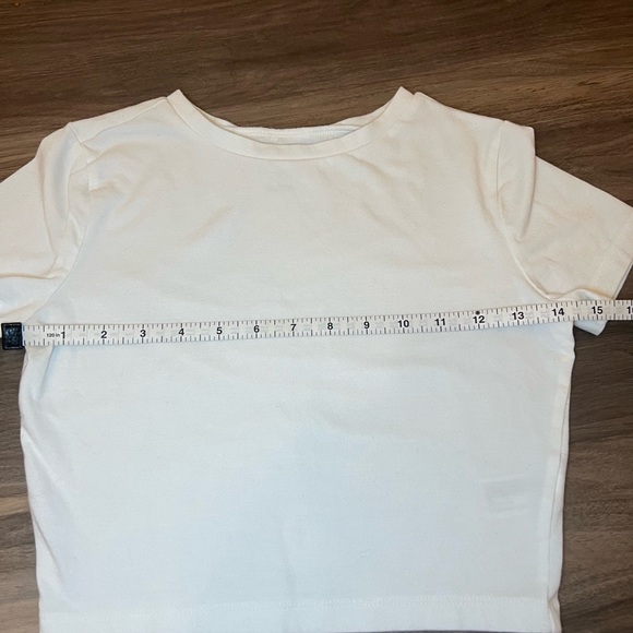 Wild Fable Short Sleeve White Cropped T-Shirt Size Small - Picture 7 of 7